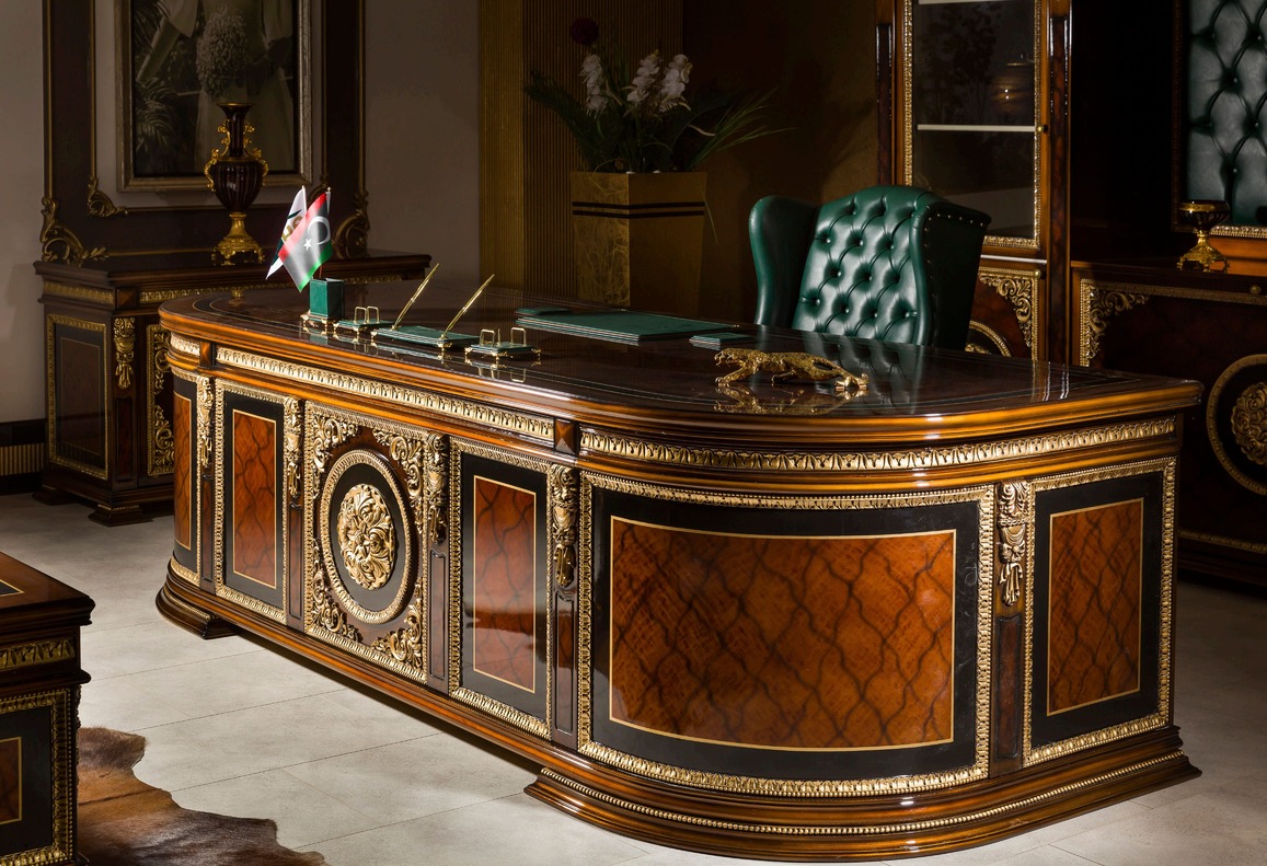 مكتب كلاسيكي