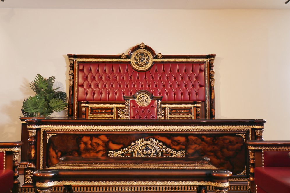 مكتب كلاسيكي