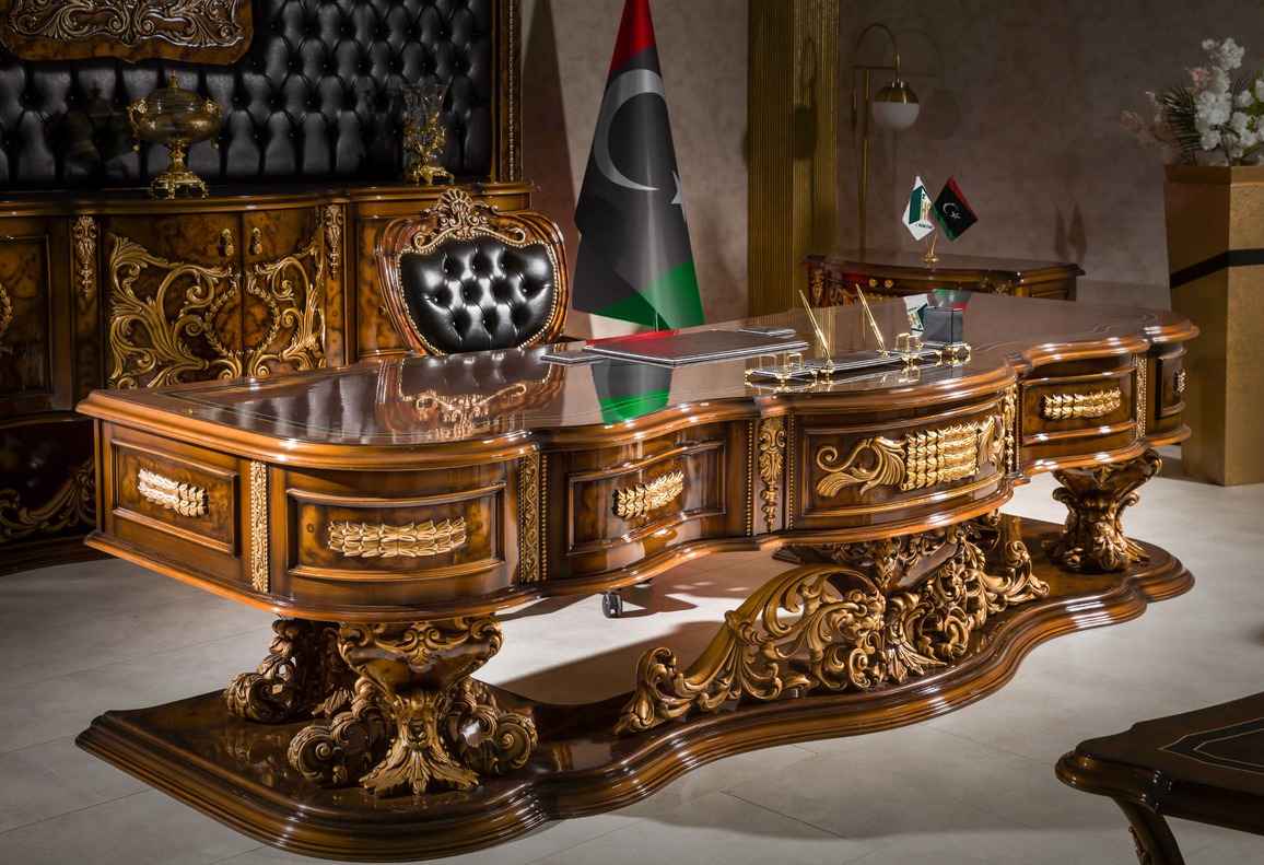 مكتب كلاسيكي