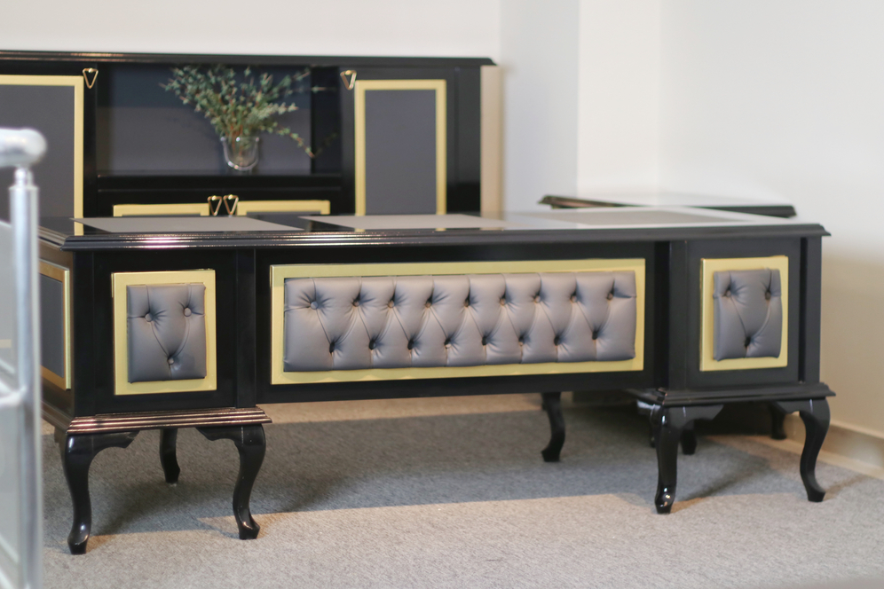 مكتب كلاسيكي