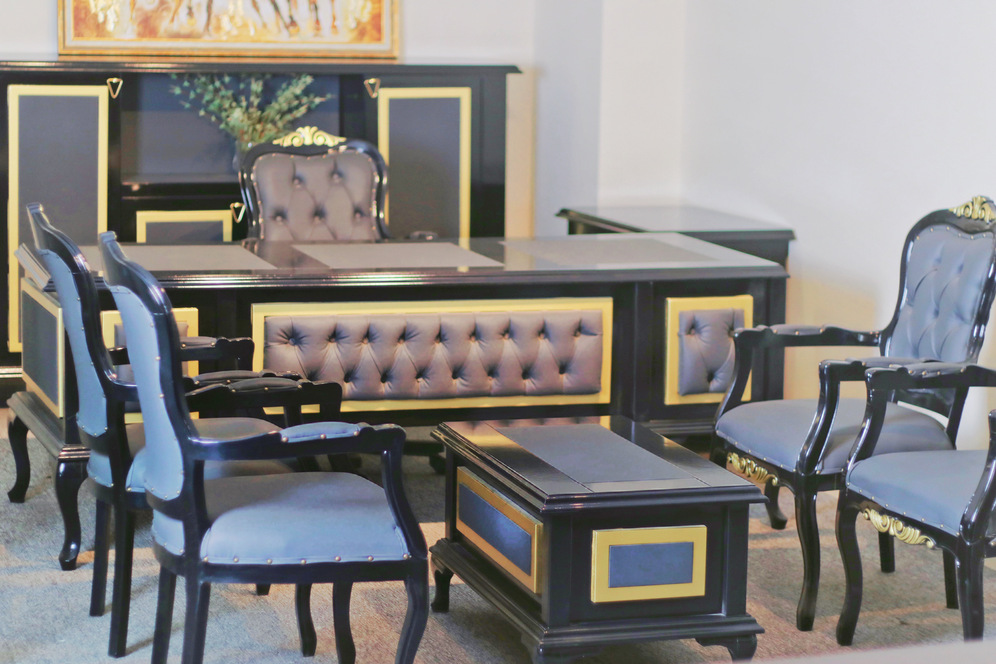 مكتب كلاسيكي